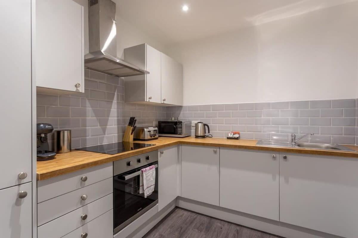 Amazing 1 Bedroom Apartment Leeds Экстерьер фото